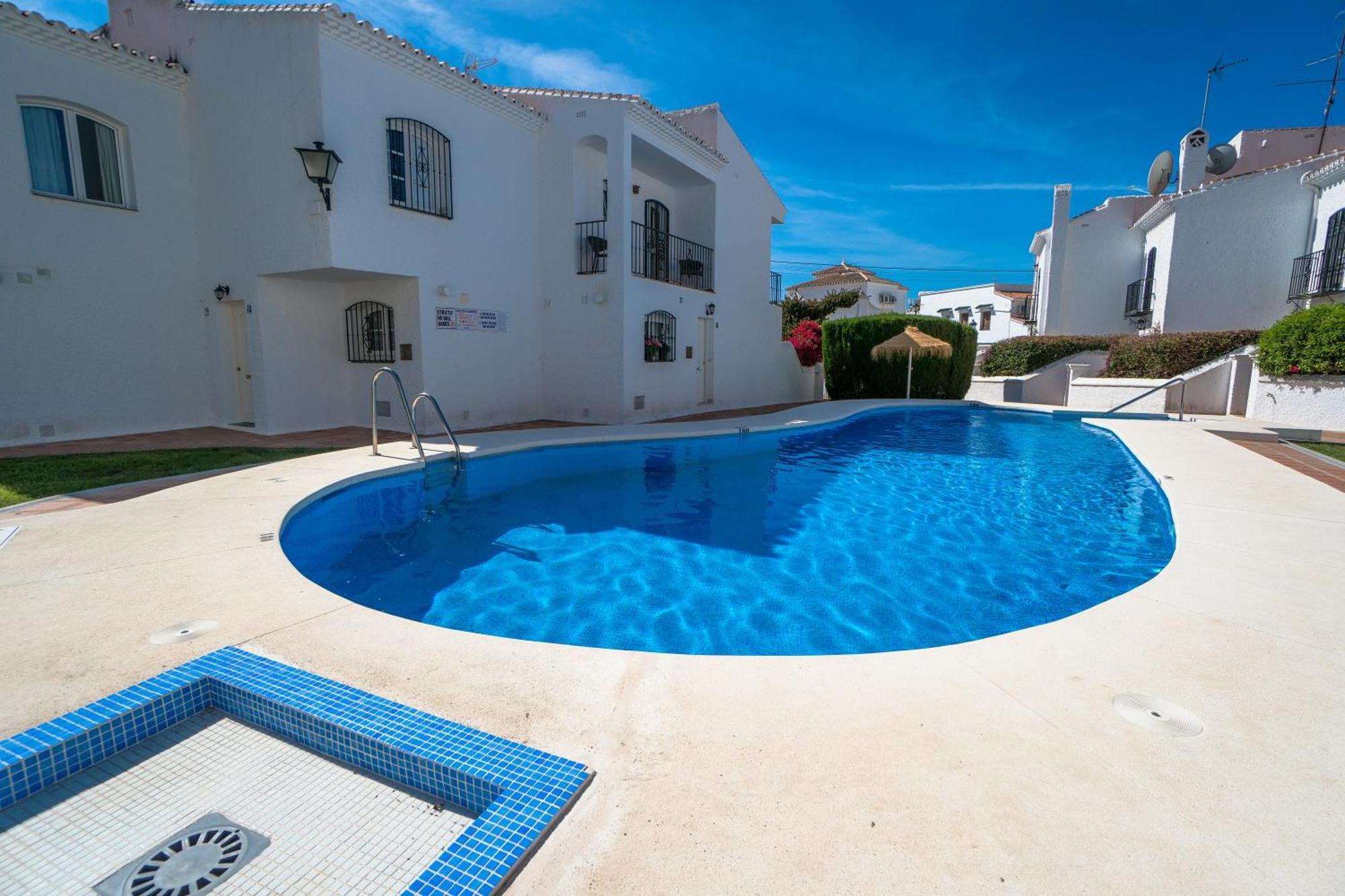 Los Pinos 19 Menyber Nerja Exteriör bild