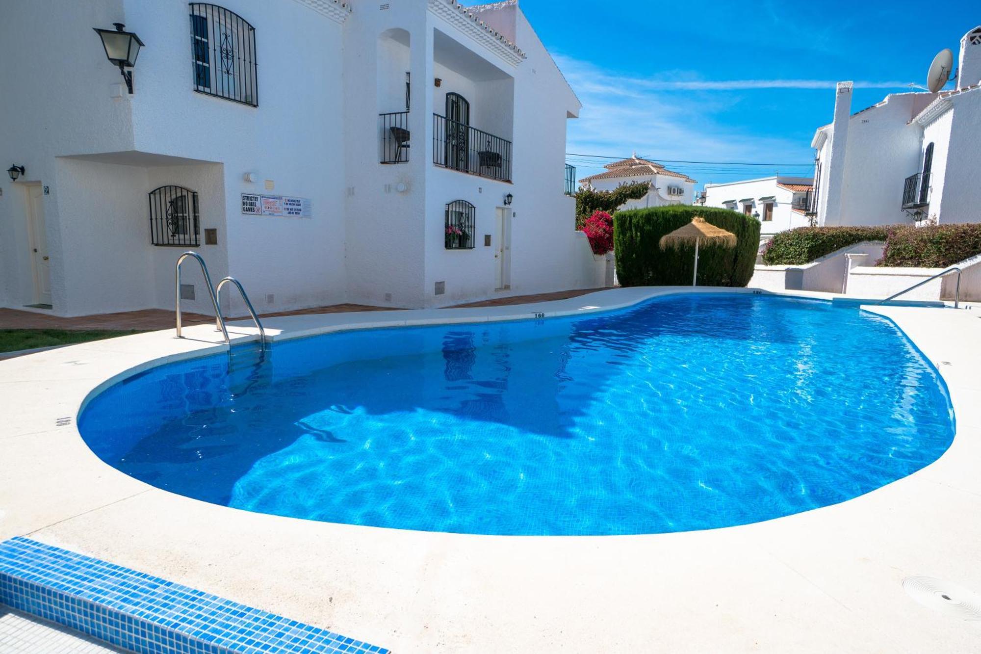 Los Pinos 19 Menyber Nerja Exteriör bild