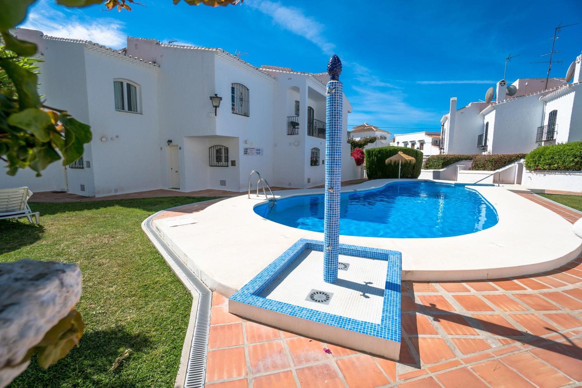 Los Pinos 19 Menyber Nerja Exteriör bild