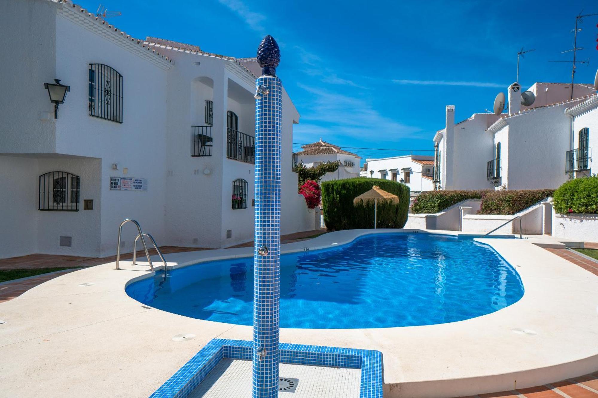 Los Pinos 19 Menyber Nerja Exteriör bild