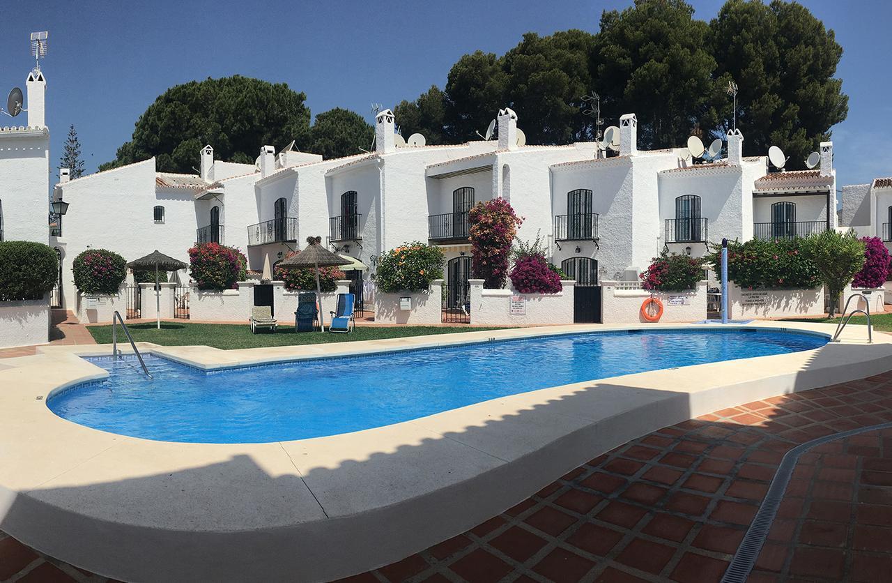 Los Pinos 19 Menyber Nerja Exteriör bild